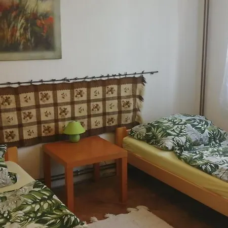 Han/Misafirhane Keramicky A Vytvarny Atelier *