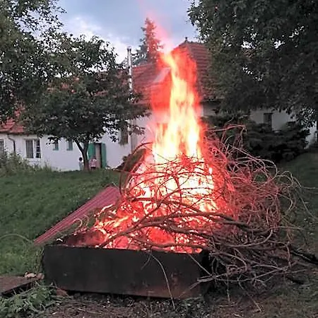 Keramicky A Vytvarny Atelier *