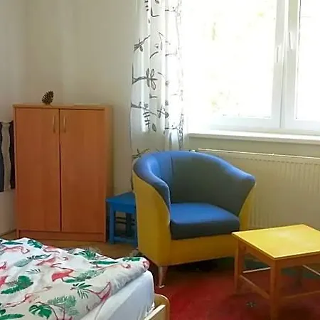 Kro Keramicky A Vytvarny Atelier *